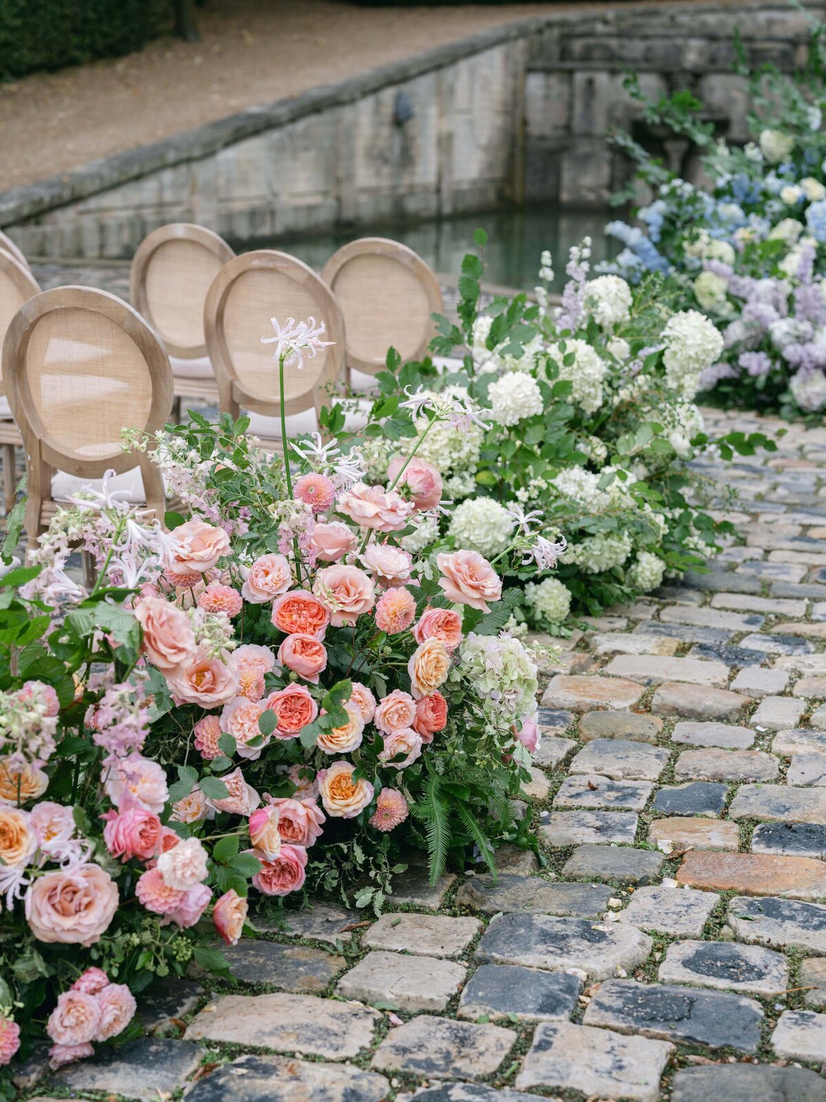 Chateau-de-Villette-wedding-florist-FLORAISON-41