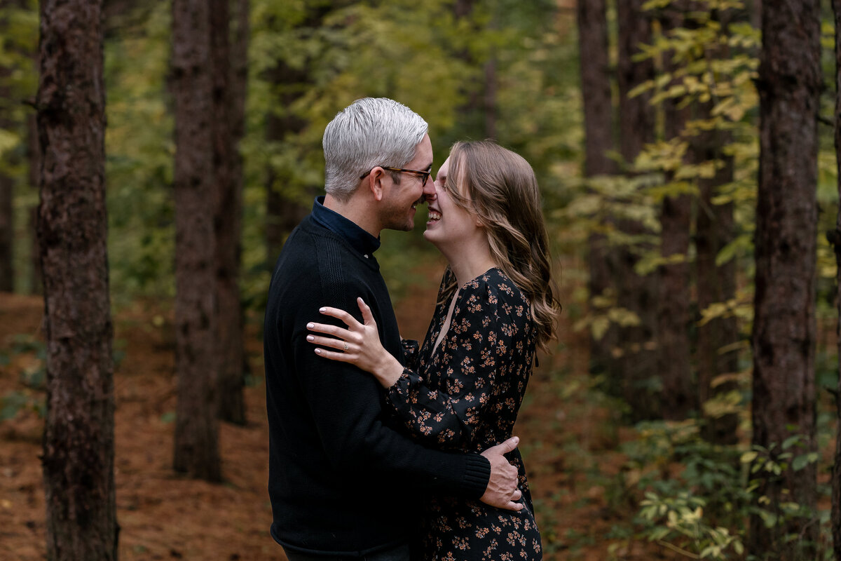 Sarah+Steve|EngagementSession-Kincardine-October2022-EmilyElizabethPhotography-3 2