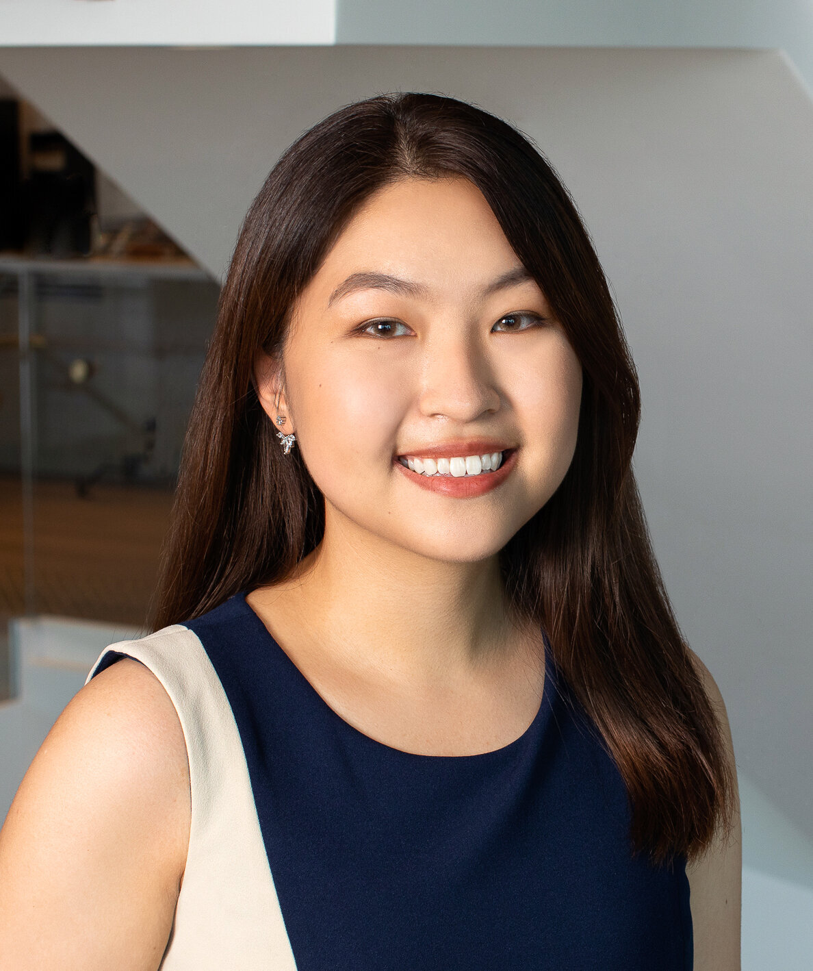 Helen Guo - 070A0554- cropped copy