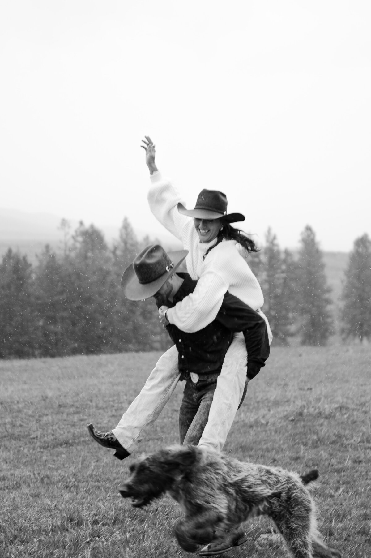 presley-gray-photo-montana-western-style-engagement-3812-2