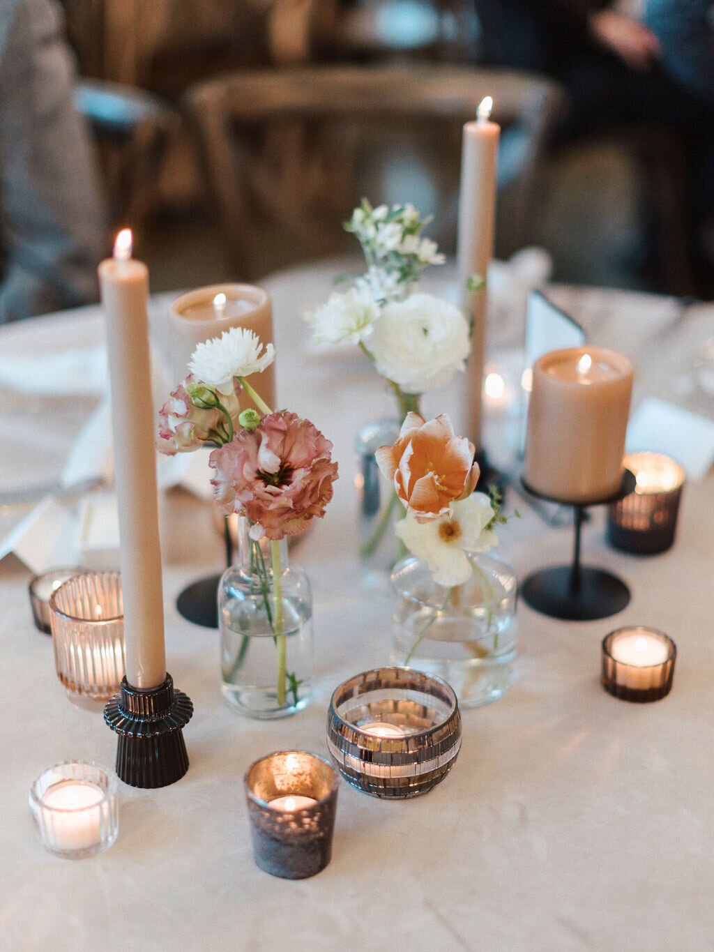 Meraki Design Wedding and Event Floral Studio Florist Wedding Flowers Full Service St. Louis Destination Luxury Floral Design Florists Designers Personal Unique Madi-Noah-Wedding-Images-By-Amber-79