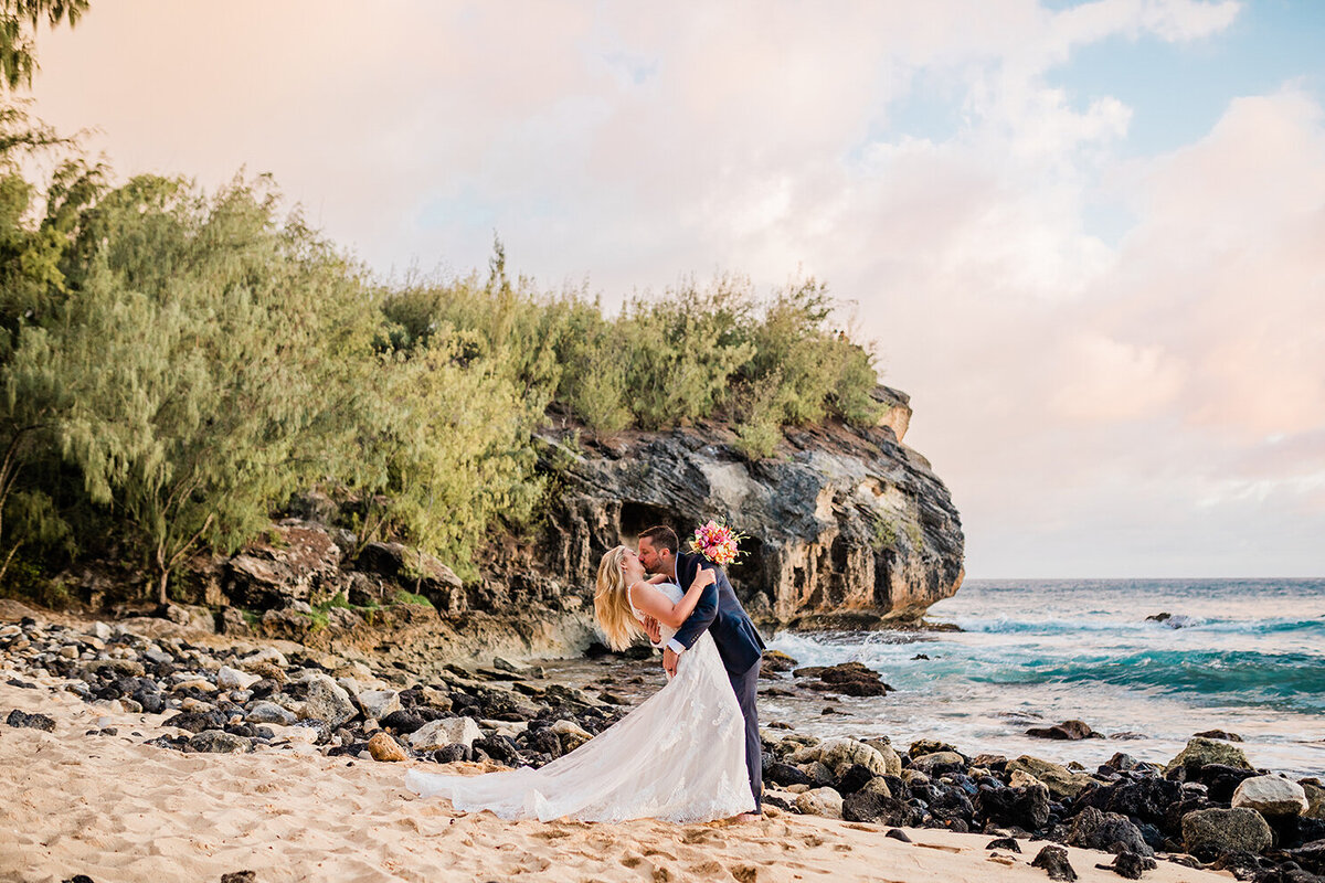 hawaii-elopement-photographer-33