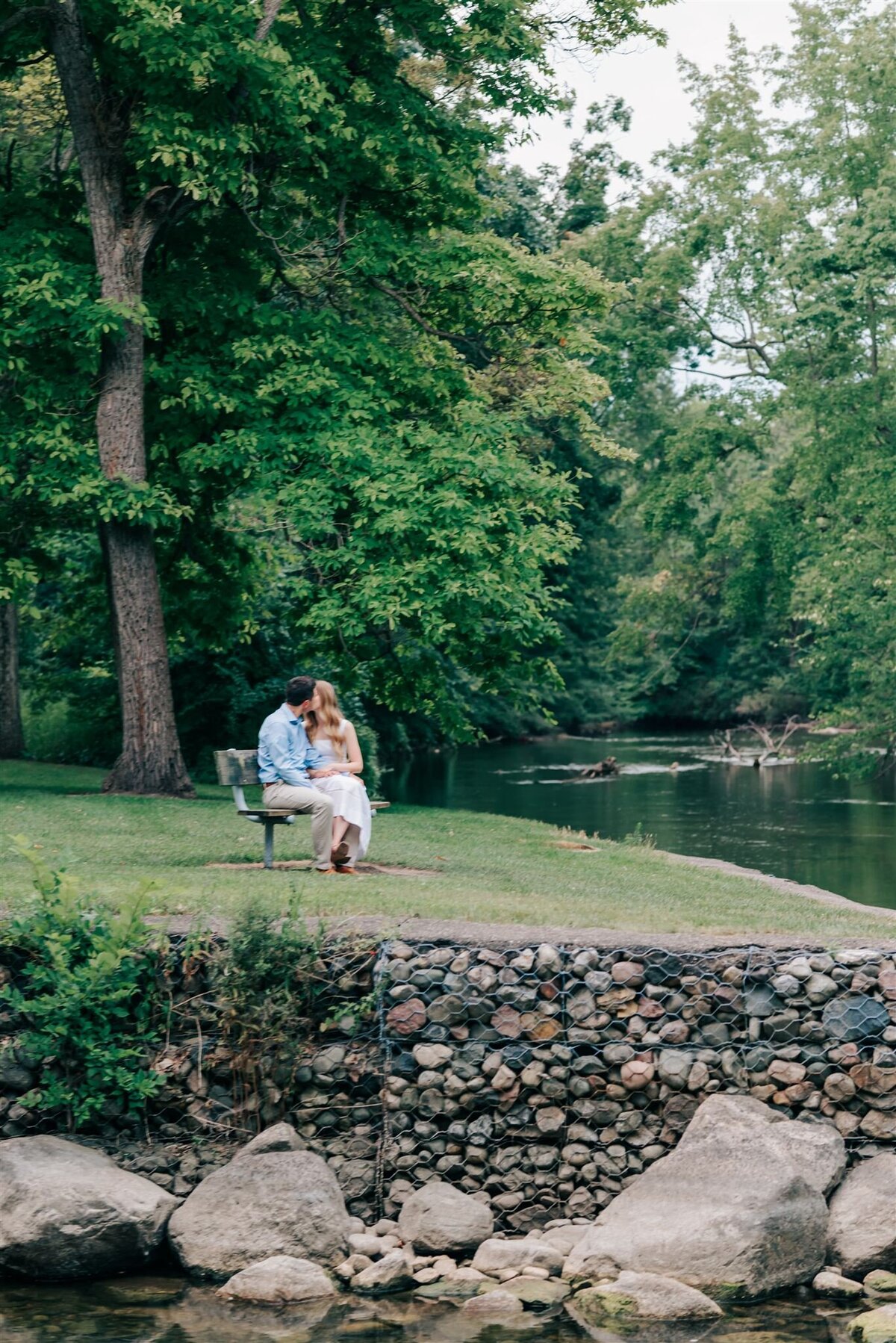 ANN-ARBOR-WEDDING-PHOTOGRAPHER-CAPTURED-BY-KELSEY-HUDSON-MILLS-ENGAGEMENT-SESSION-GP-31_websize