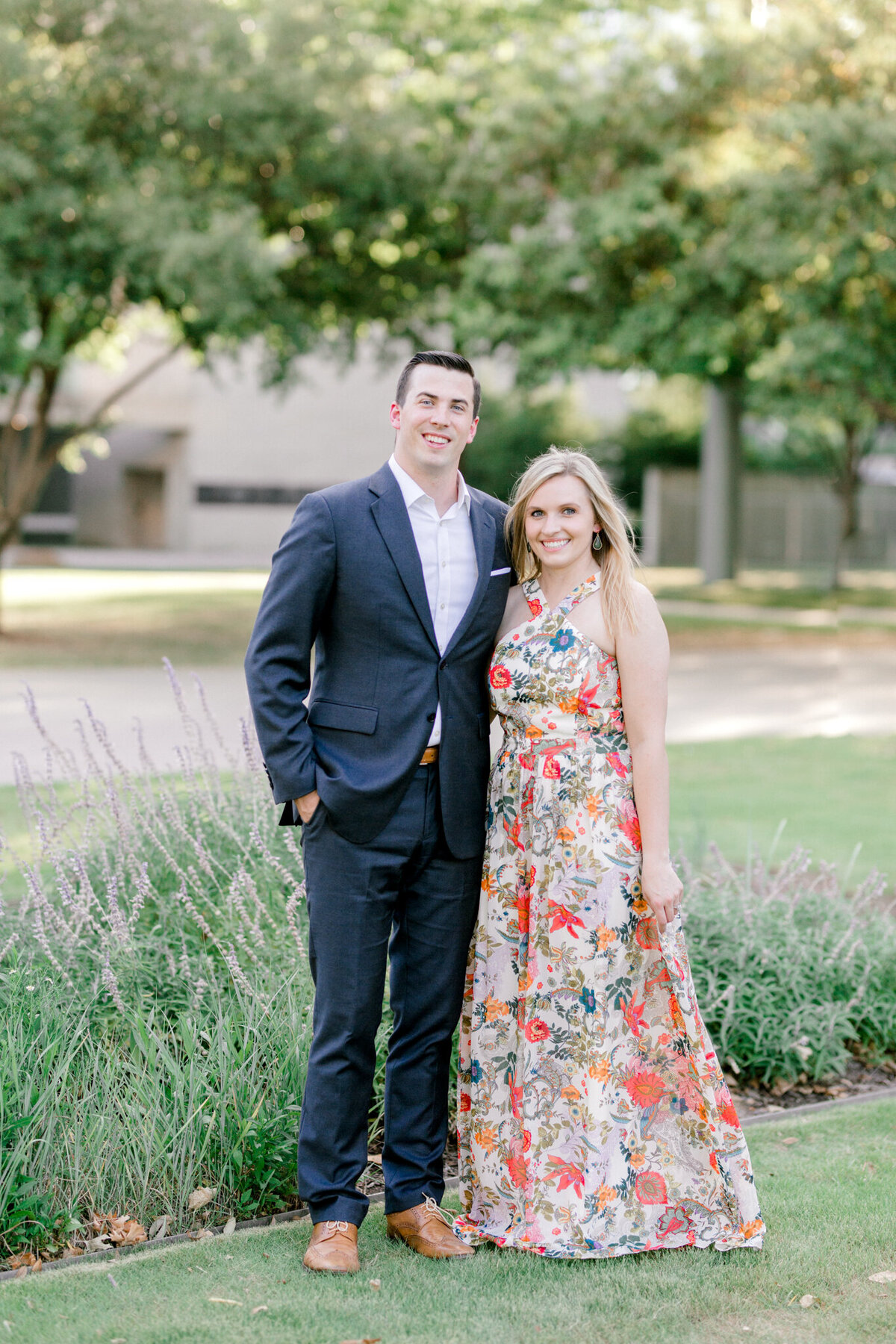 Montanna & KC Engagement Session at the Dallas Arts District | DFW Wedding Photographer | Sami Kathryn Photography-5