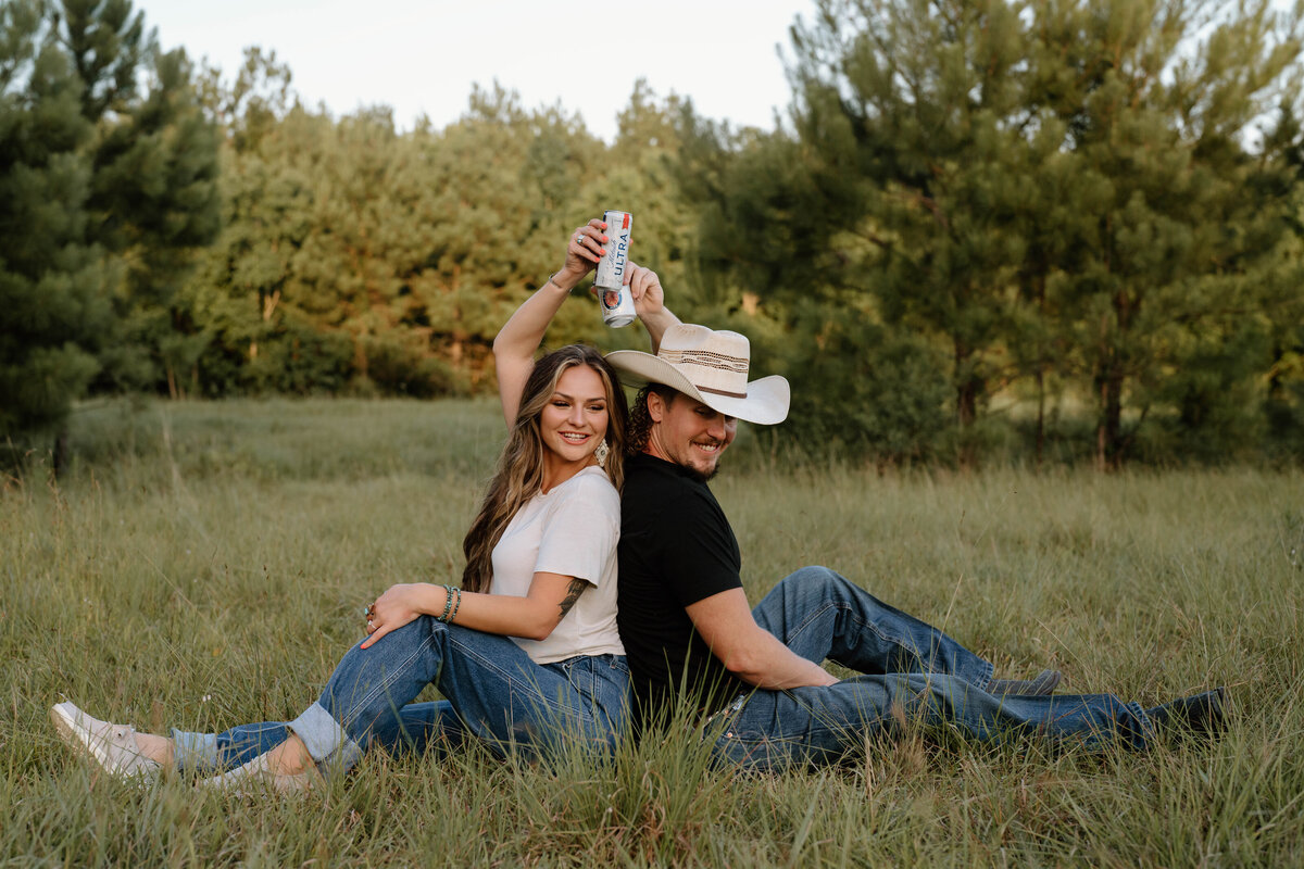 Orangefield Texas_Couple Session Field_Courtney LaSalle Photography-25