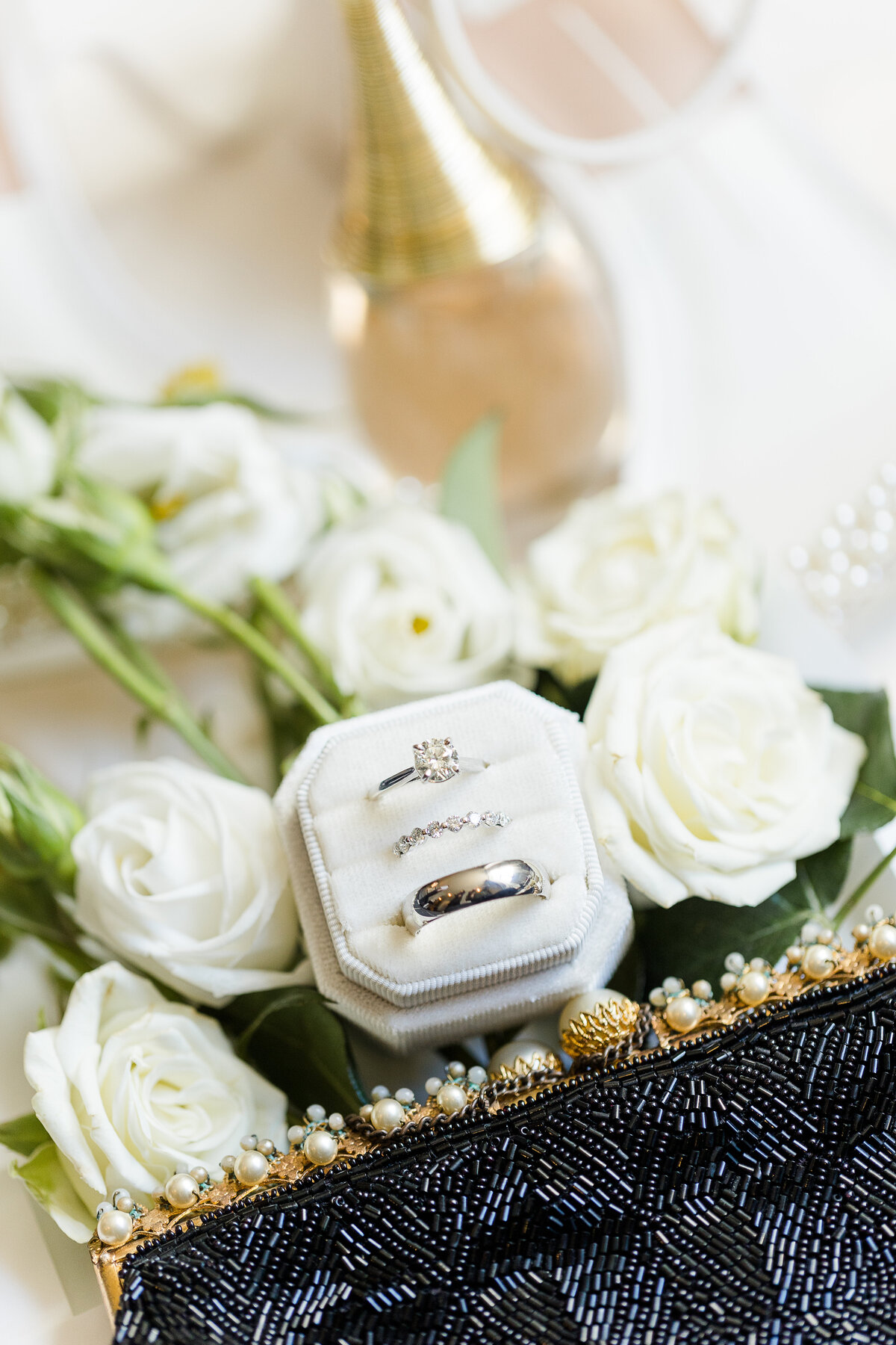 Caroline & Joey wedding sneak peeks. Bella Faith Photography 03