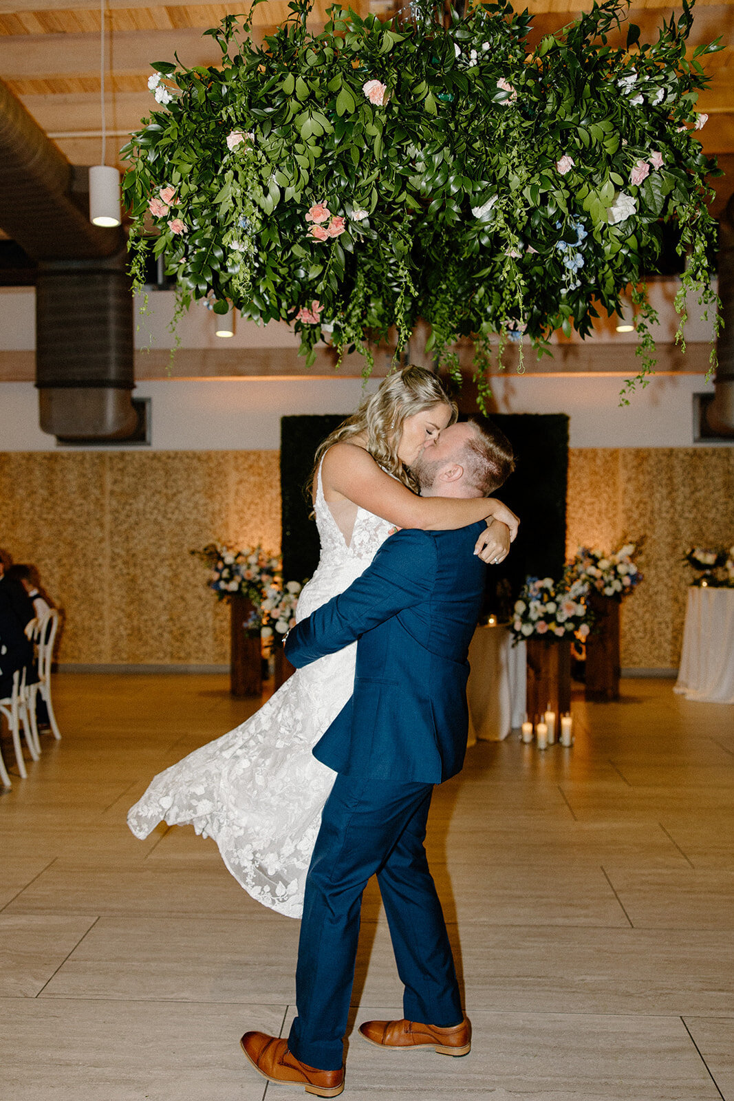 tampa river center wedding photos alexisbedenbaughphotography-114