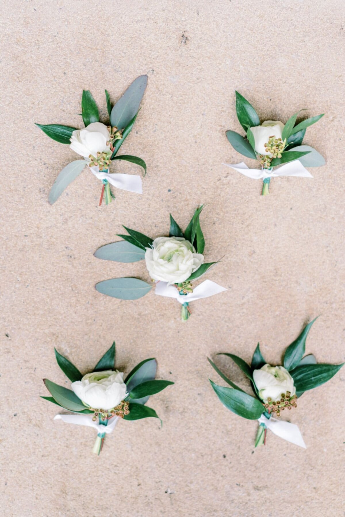 elegant-hanging-flower-arrangement-tamara-menges-designs-17