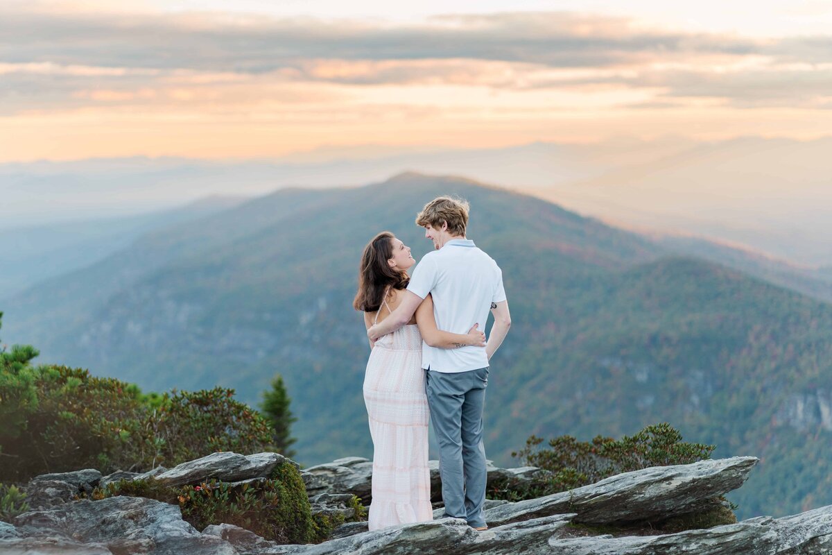 Blue-Ridge-Couples-Photography (31)