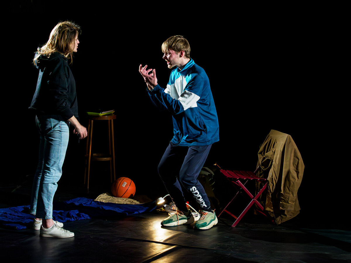 AS IF Cie Troisième Génération mise en scène Sergi Emiliano iGriell  jeu Agnès Delachair, Jules-Angelo Bigarnet, Clémentine Marchand, FaustineTournan, Paul Jeanson et, Matthieu Carrani_4030092-Enhanced-NR