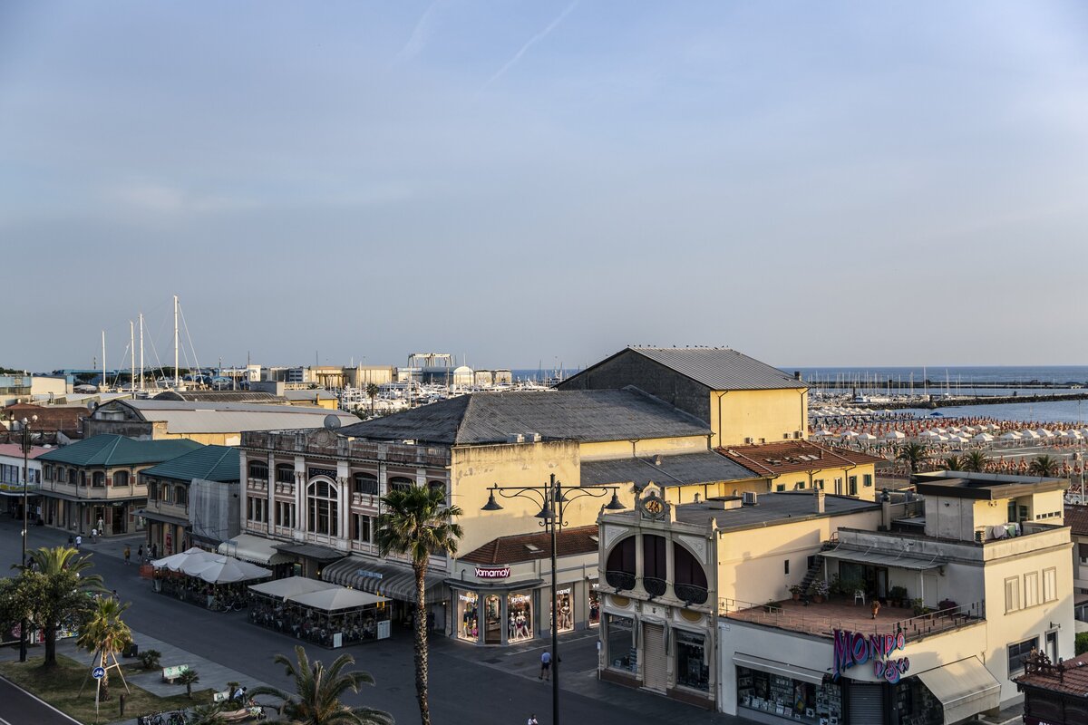 Waterstone -Hotel Plaza e de Russie - Viarregio - Luxury Boutique Hotel - Promenade-1