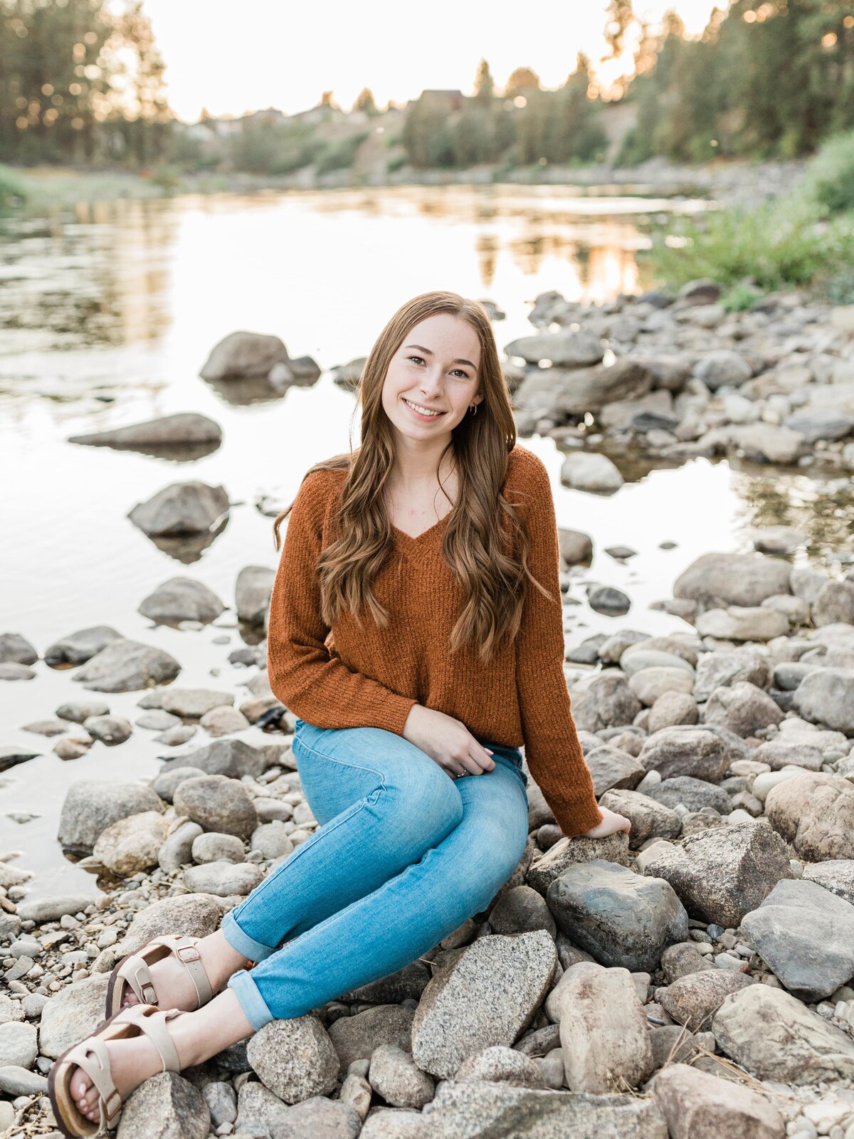 highschool-girl-senior-river-postfalls-spokane.jpeg-min