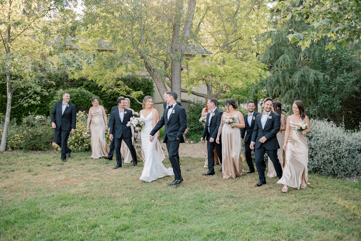 malibou-lodge-wedding-party-walking