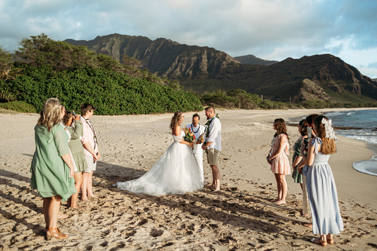 Hawaii-beach-elopement-2