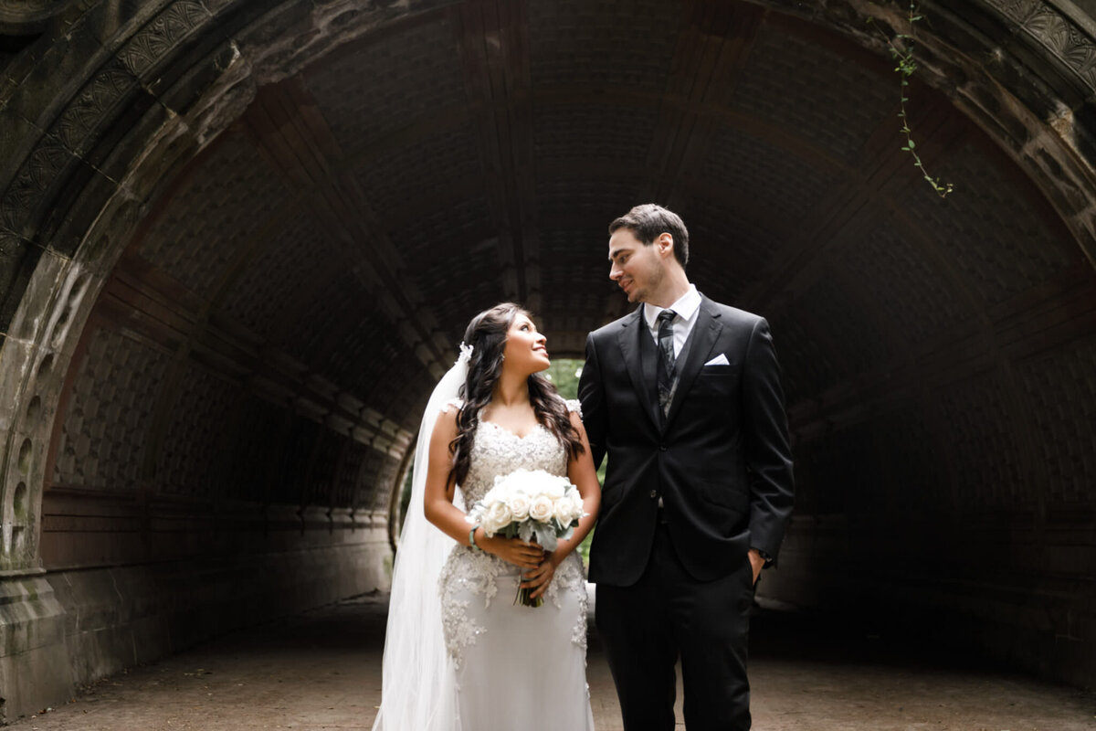 emma-cleary-new-york-nyc-wedding-photographer-videographer-slideshow-michael-11