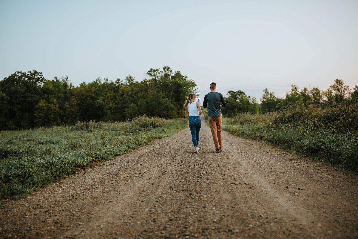 couple-on-dirt-road