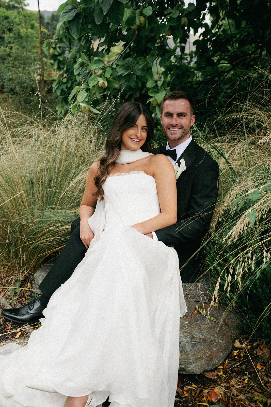 beautifulbrideonherweddingdayinqueenstownwithhairandmakeupnaturalandsoftfrommakeupartistpaigeshipstone7