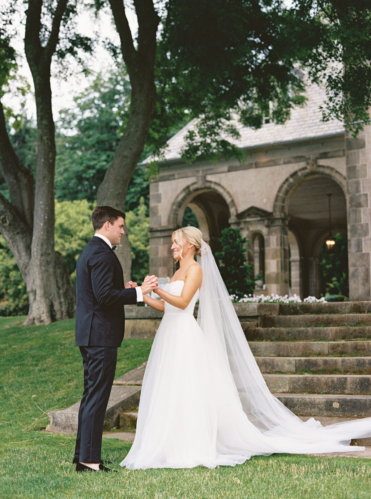 Glen Manor RI Wedding-Halie Child Photography-22