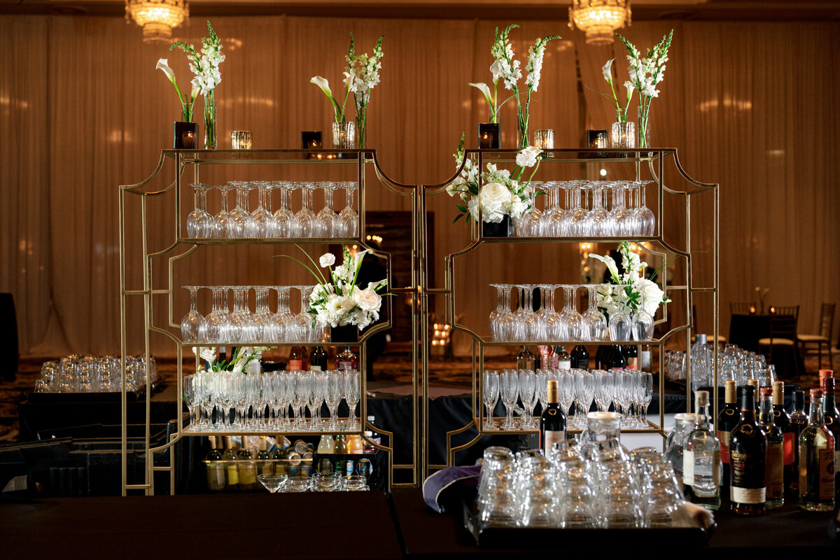 Berlez-Aspen-Avenue-Chicago-Wedding-Photographer-Palmer-House-Celebrate-Planning-Yanni-Design-Dimitra-Shannon-O'Brien-Magazine-Editorial-175