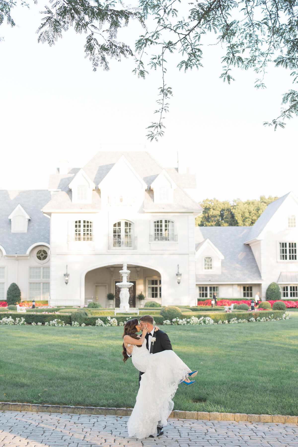 Molly Sue Photography Wedding at Park Chateau 69