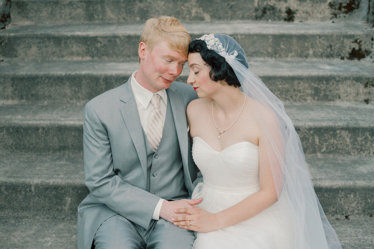 Seattle-wedding-photographer-rainier-chapter-house-116