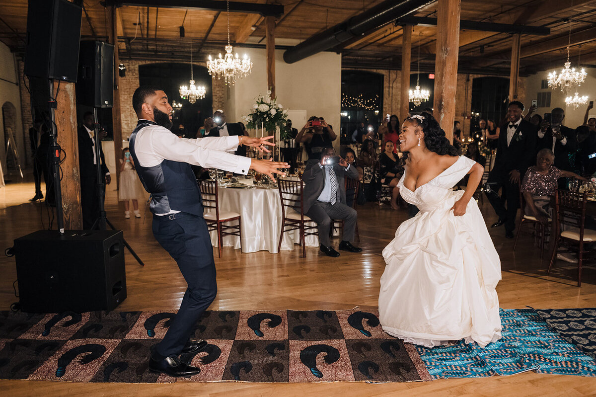 Ed and Aileen Photography Chicago Illinois Digital Film Wedding Engagement Photographers Destination Bibb Mill54