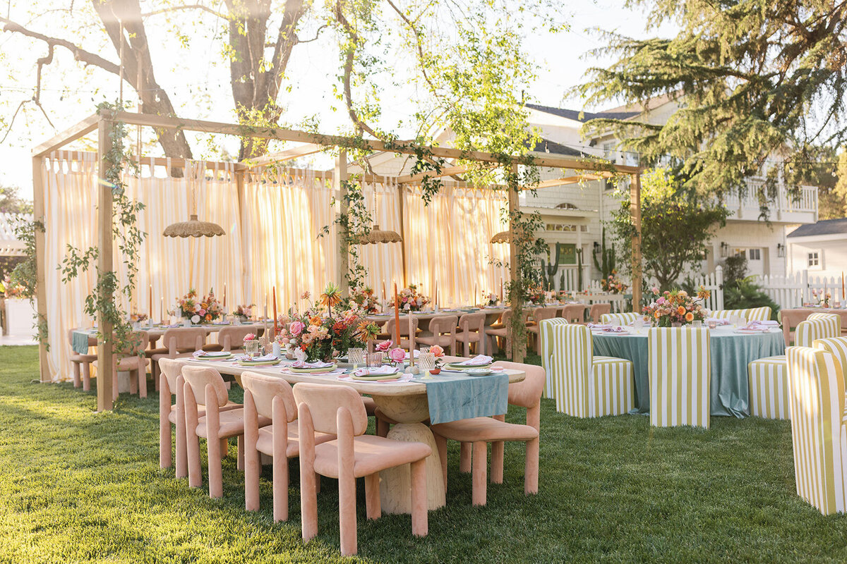 san_diego_wedding_yellow_peach_details_table_scape_beach_amelia_lyon_118