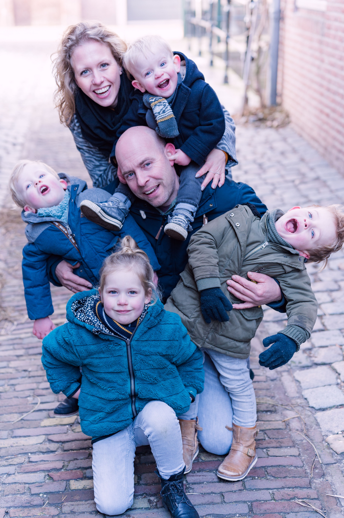 Gezin familie Smulders Stadsshoot Den Bosch door PhotographyLikeC2023 (16)