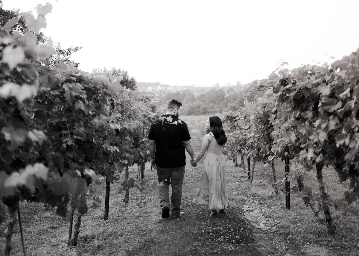 Ashlynn Shelby Photography_ Arrington Winery Engagement Shoot-23