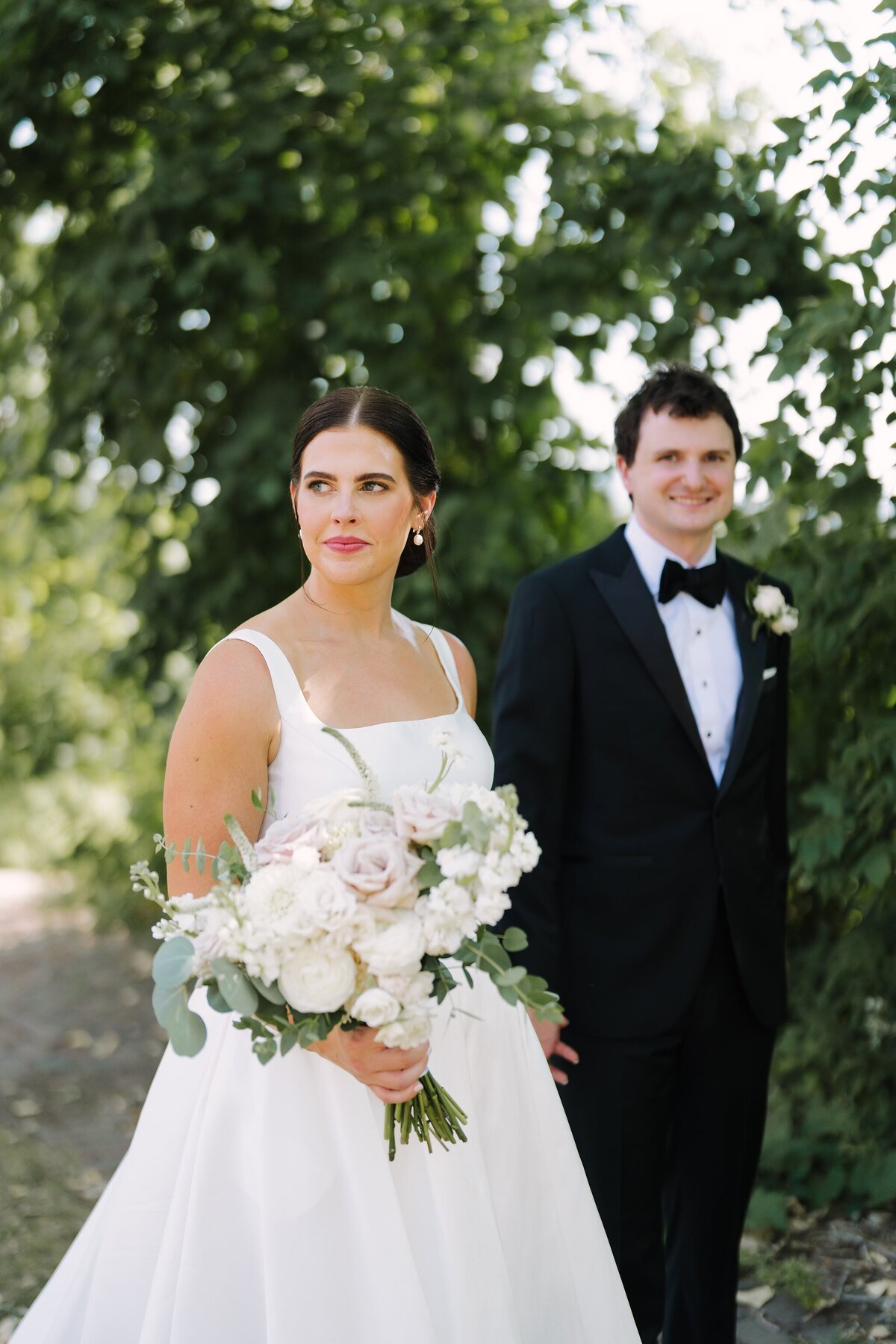 Minneapolis-Wedding-Photographer-MC-1298
