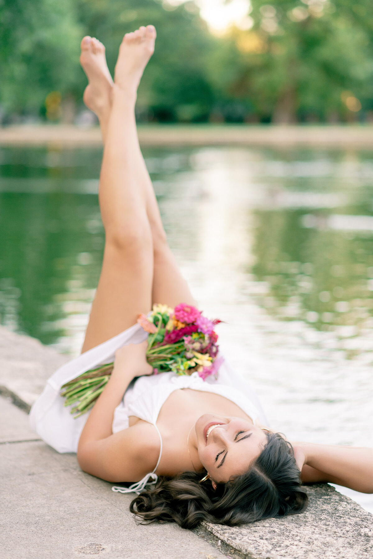 Kansas City Senior Pictures by a pond