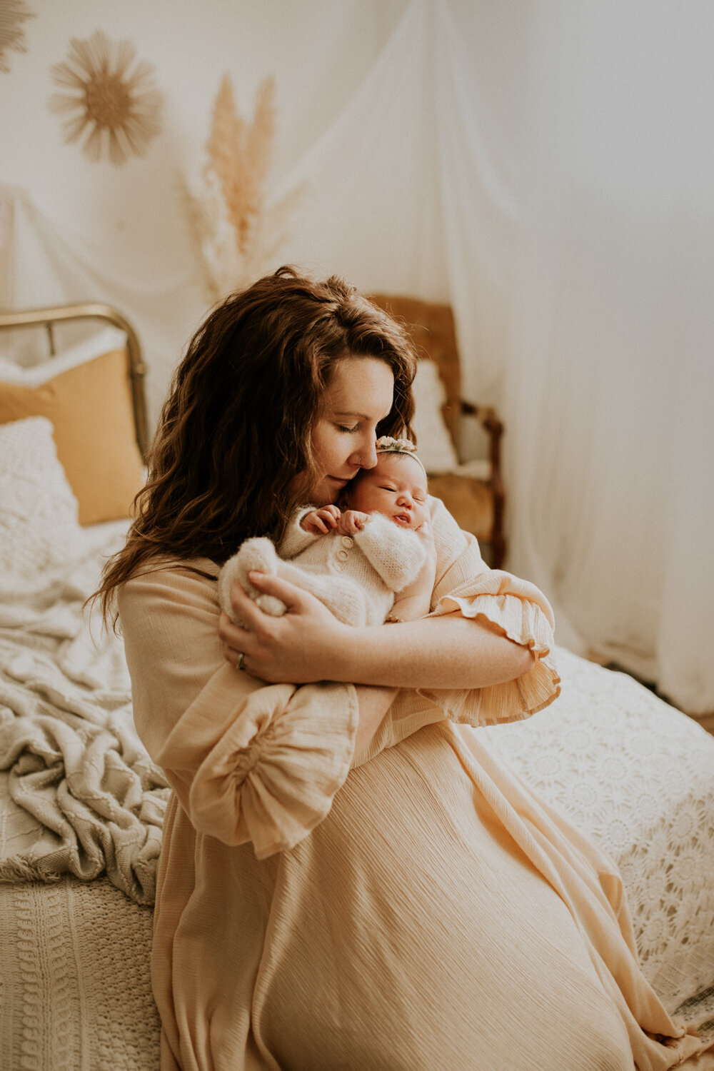 red-deer-central-alberta-newborn-maternity-photographer-46