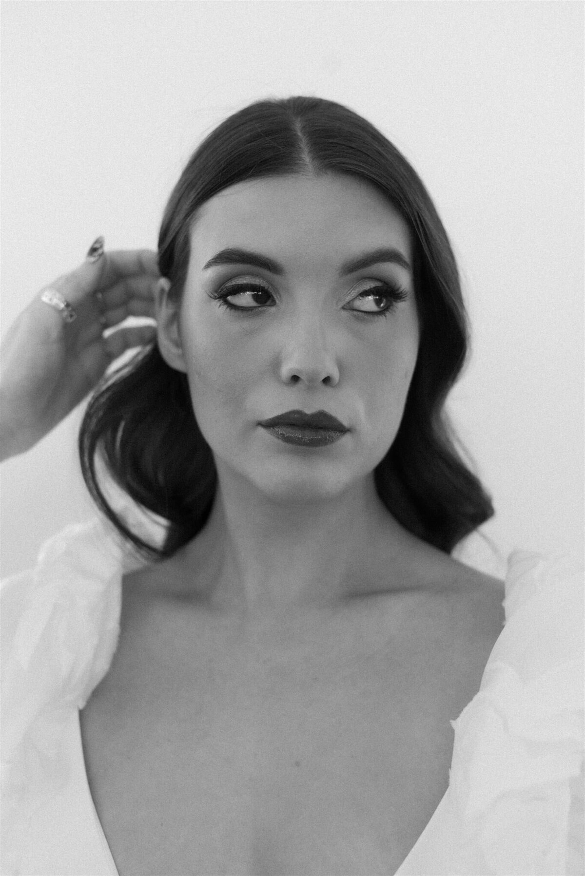bridal-fashion-editorial-julia-garcia-prat-montreal-luxury-wedding-photographer-16_websize