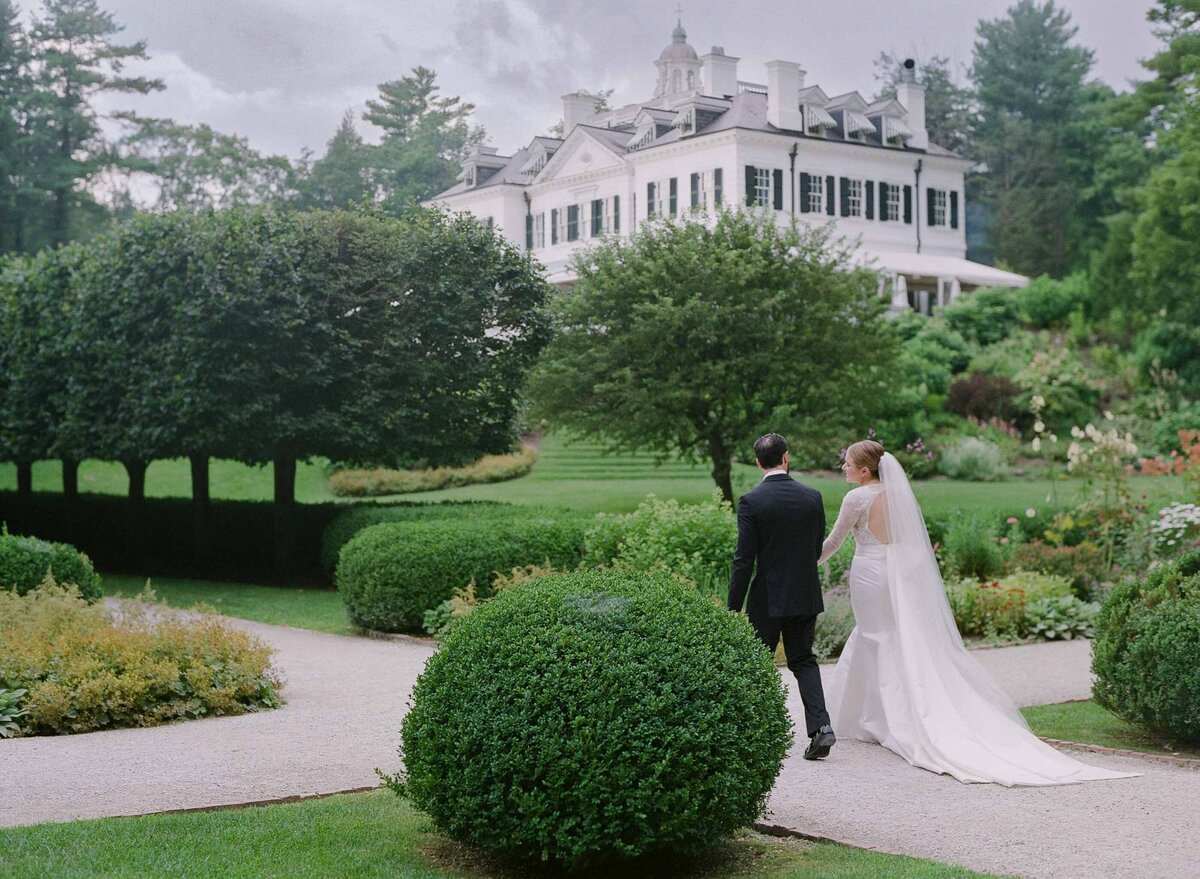Molly-Carr-Photography-Lenox-Massachussets-Berkshires-Wedding-The-Mount-163