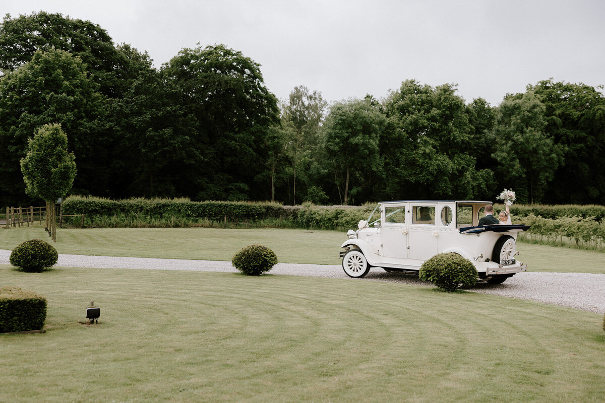0259Sophie & Ross - Hazel Gap Barn - Dan Tomkins Photography-1