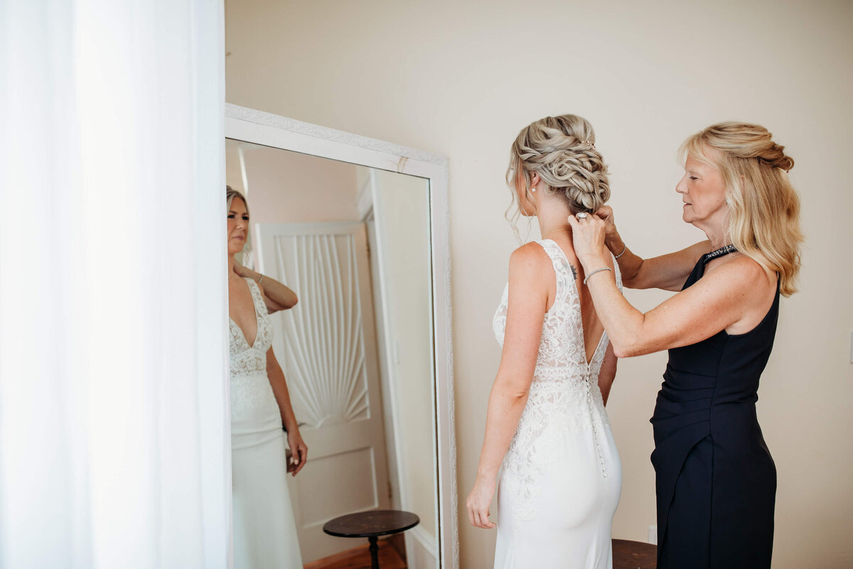 New_Hampshire_Wedding_Photographer_allrose_farm-15