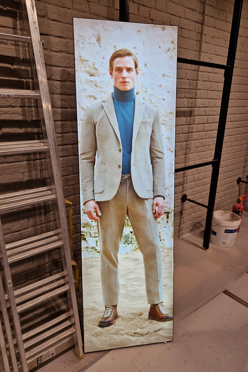 ellis-signs-bespoke-fabricated-light-box-newcastle-gateshead-north-east