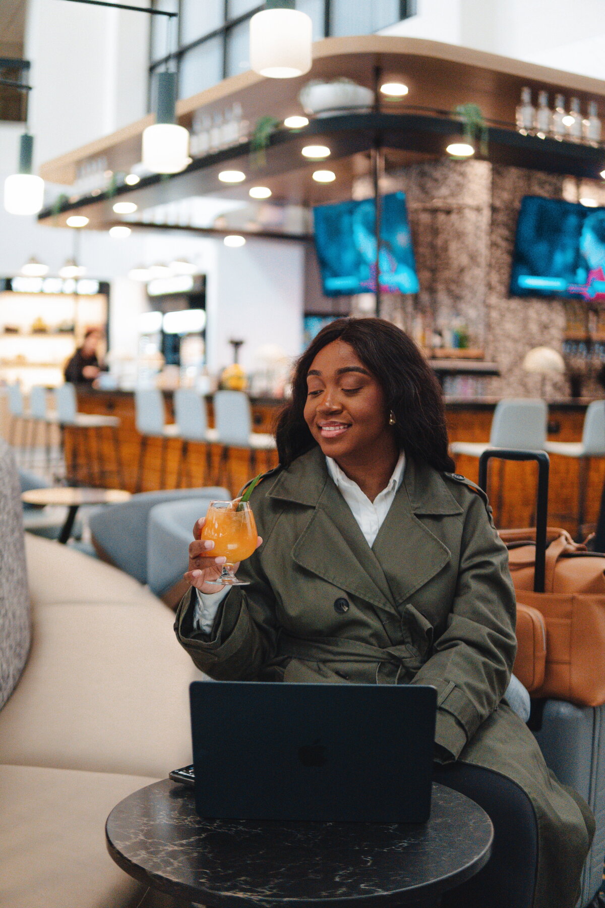 Delta Calgary Airport x LTN - Image 2