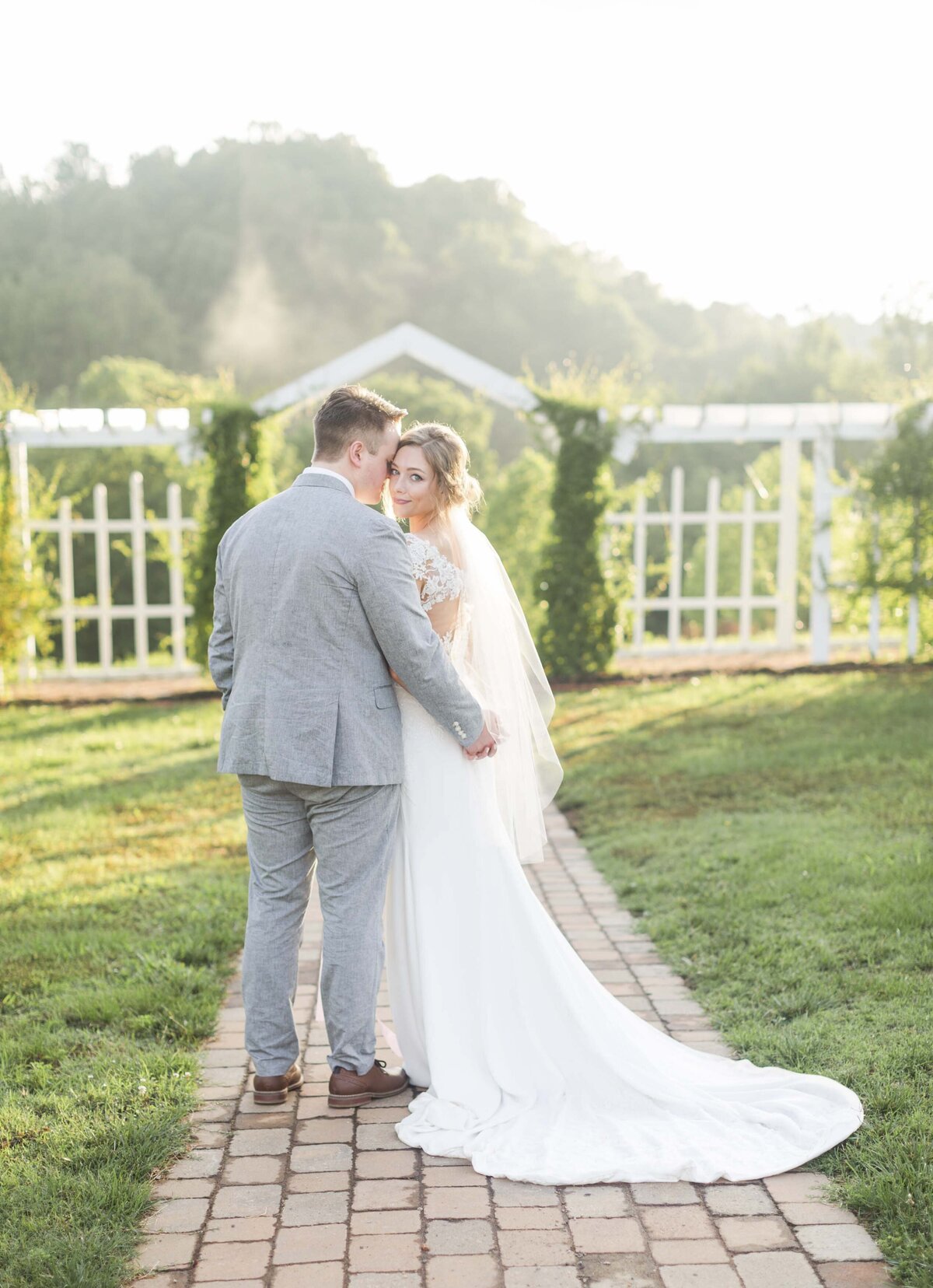 4-Belle-Garden-Estate-Roanoke-Wedding-Elizabeth-Hill-Photography-4