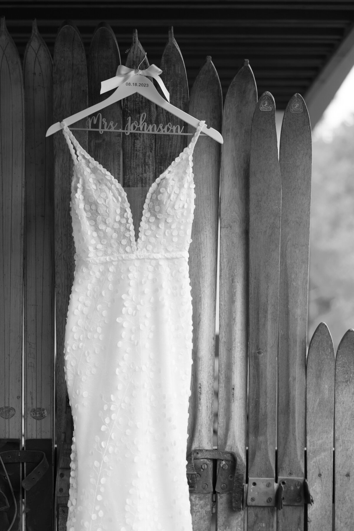 8.18-Maria-Andrew-the-10th-wedding-vail-previews-3