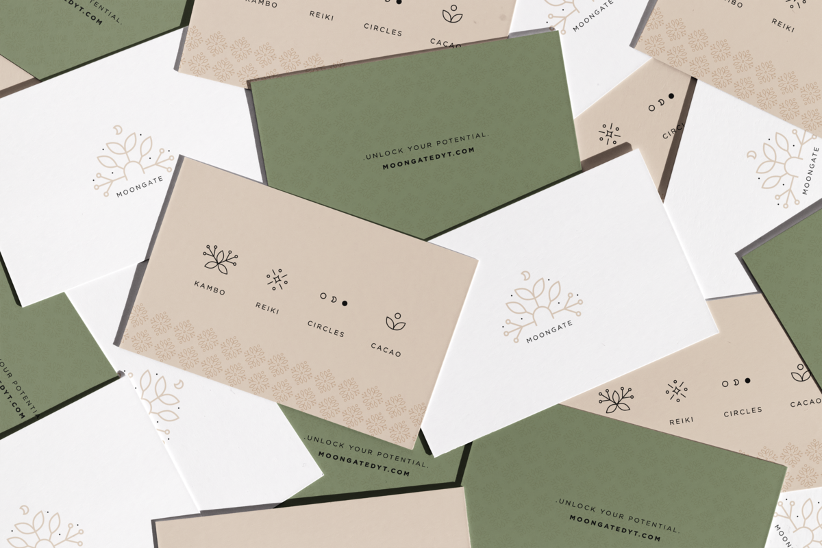 Elegant and minimalist business card design reflecting brand values.