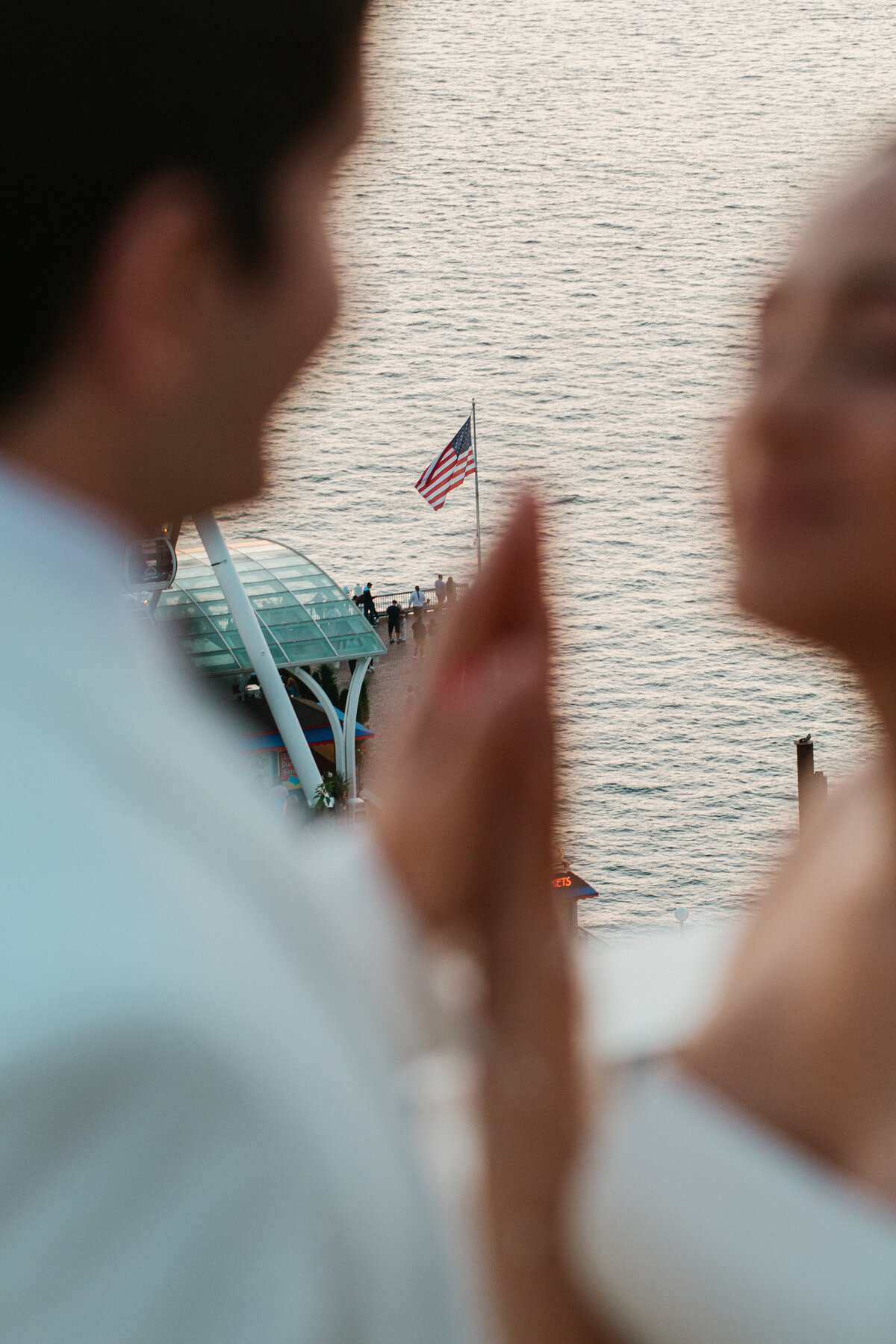 Downtown-Seattle-elopement-documentary-style-photography-jennifer-moreno-photography-Washington