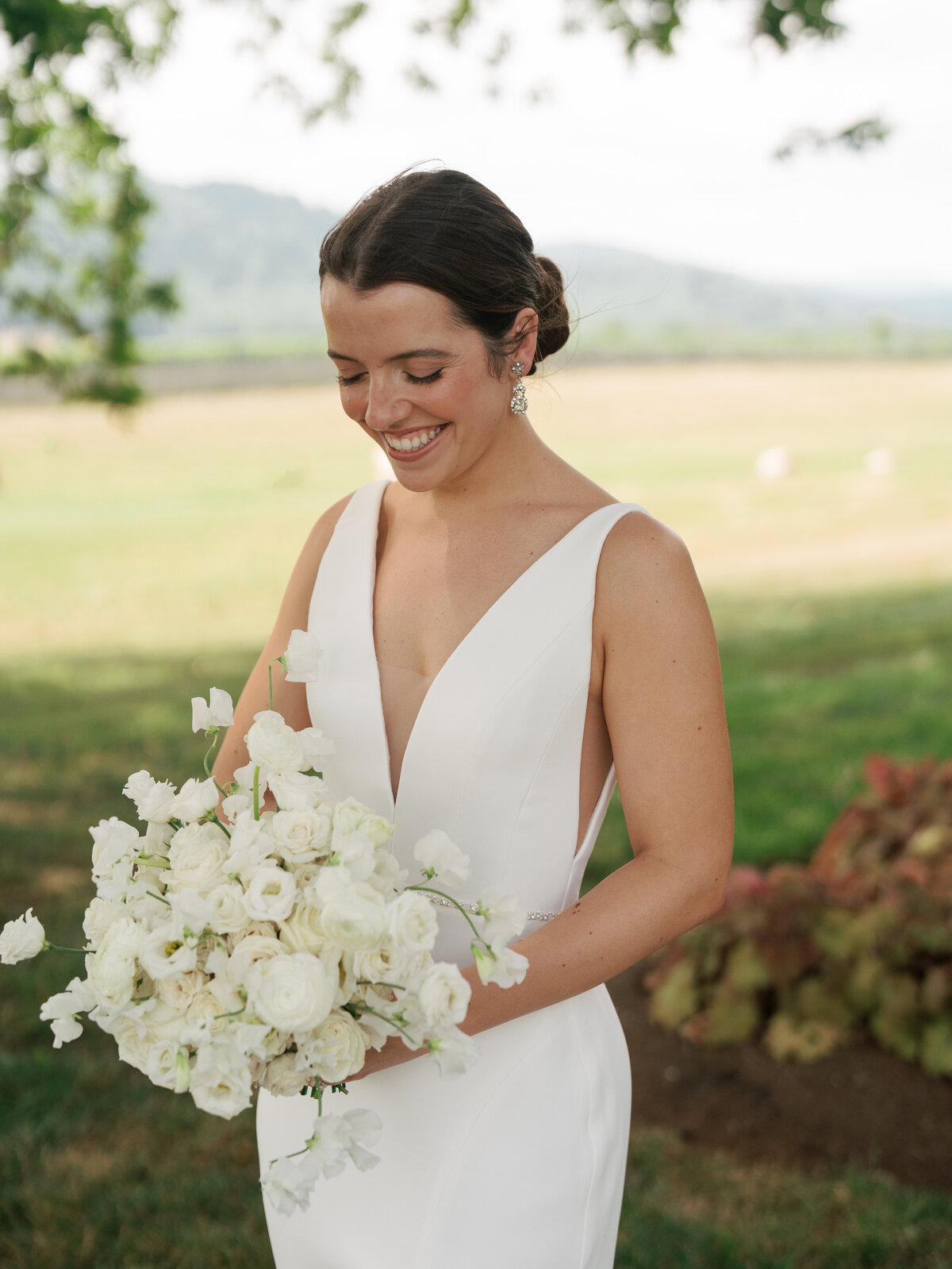 Early-Mountain-Vineyard-Wedding-by-Kiyah-C-Photography-Emma-Rye-137