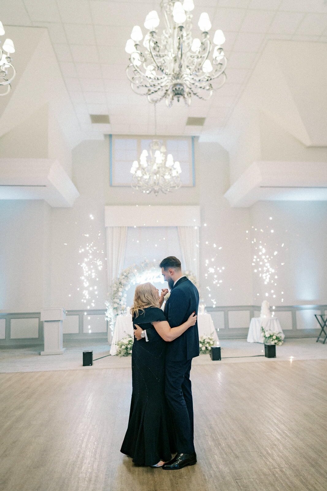 W8-Wedding-events-Deer-Creek-Shelly-and-Alexander-2024-09-28-2500px-1188