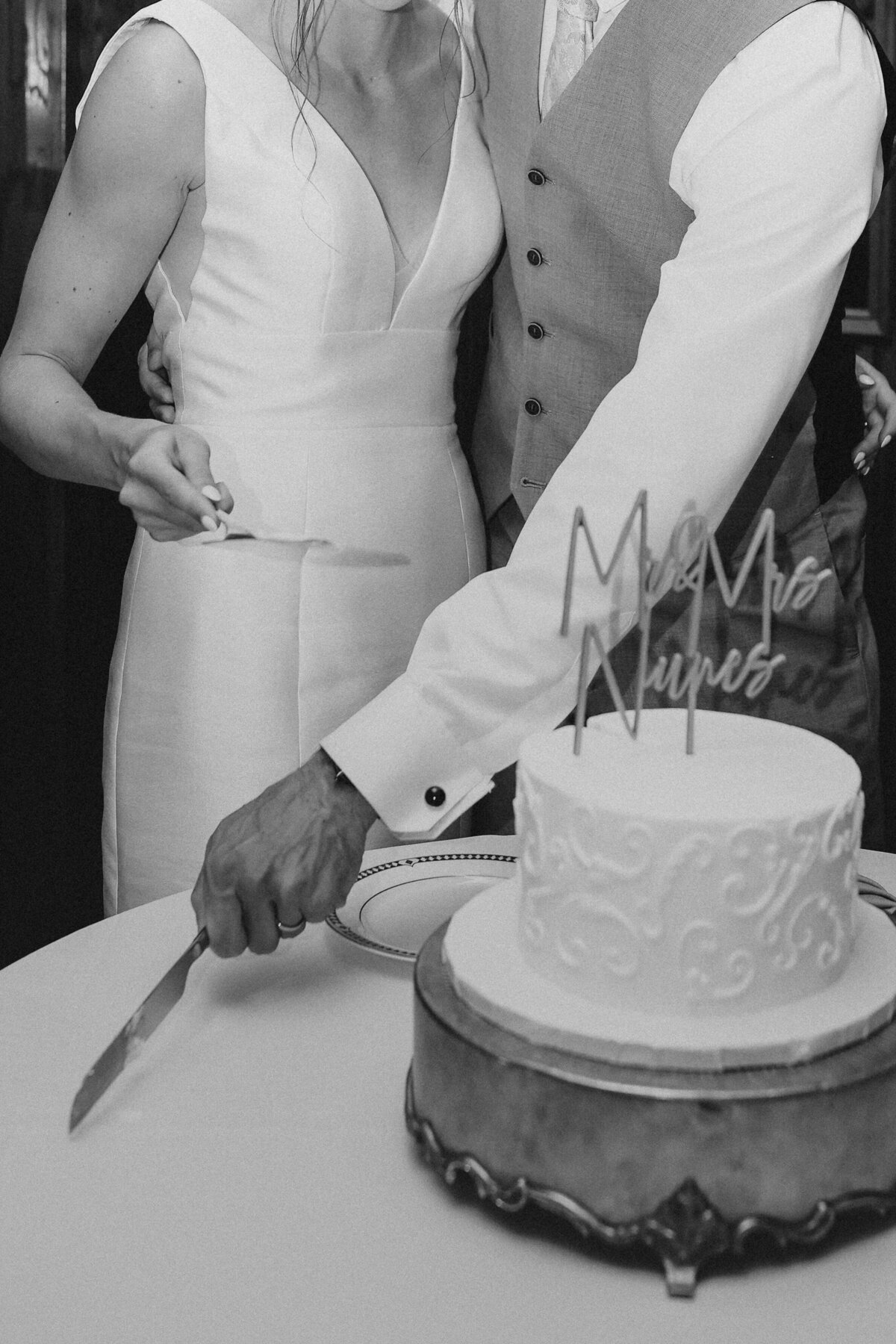 black-and-white-wedding-cake-cutting-connecticut-wedding