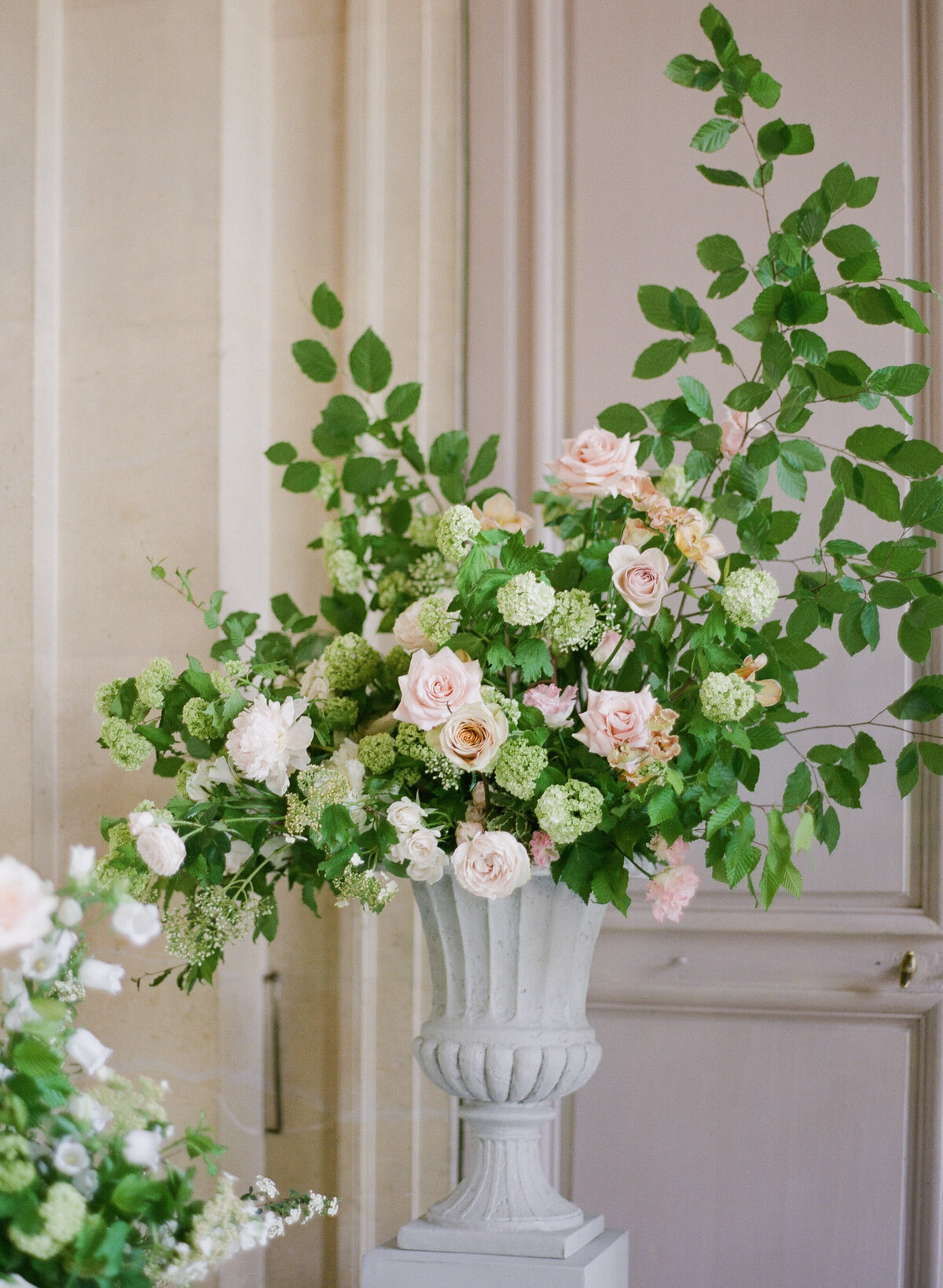 Jennifer Fox Weddings English speaking wedding planning & design agency in France crafting refined and bespoke weddings and celebrations Provence, Paris and destination Laurel-Chris-Chateau-de-Champlatreaux-Molly-Carr-Photography-59