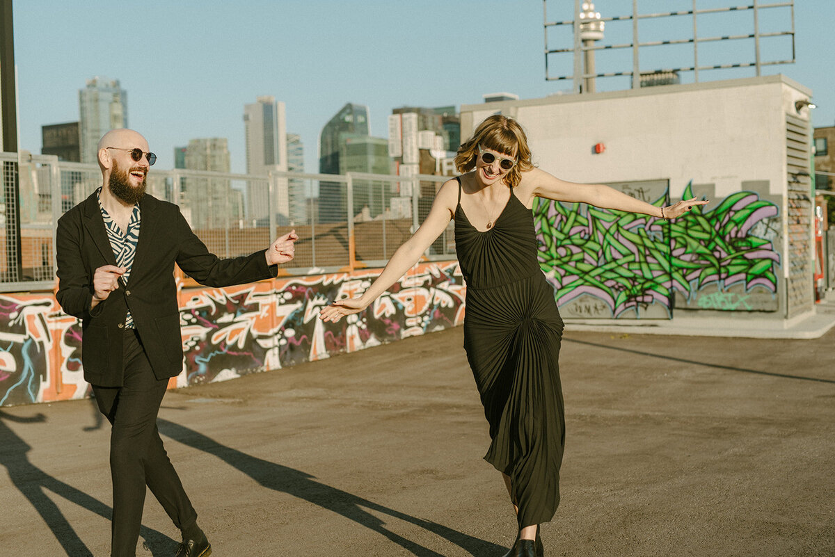 toronto-city-elopement-kensington-market-freespirited-romantic-fun-authentic-wedding-photography-2629