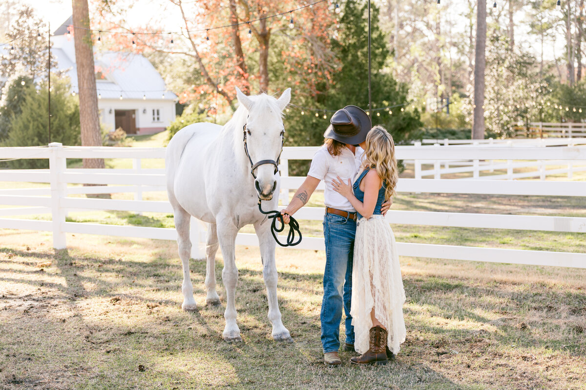 light-and-airy-elopement-pictures-nc-coast