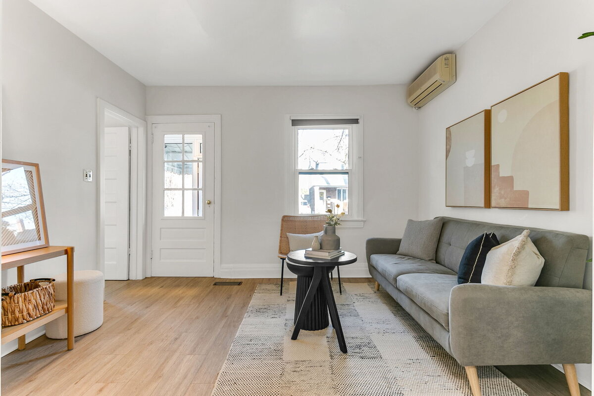 10-web-or-mls-8_003_Living Room