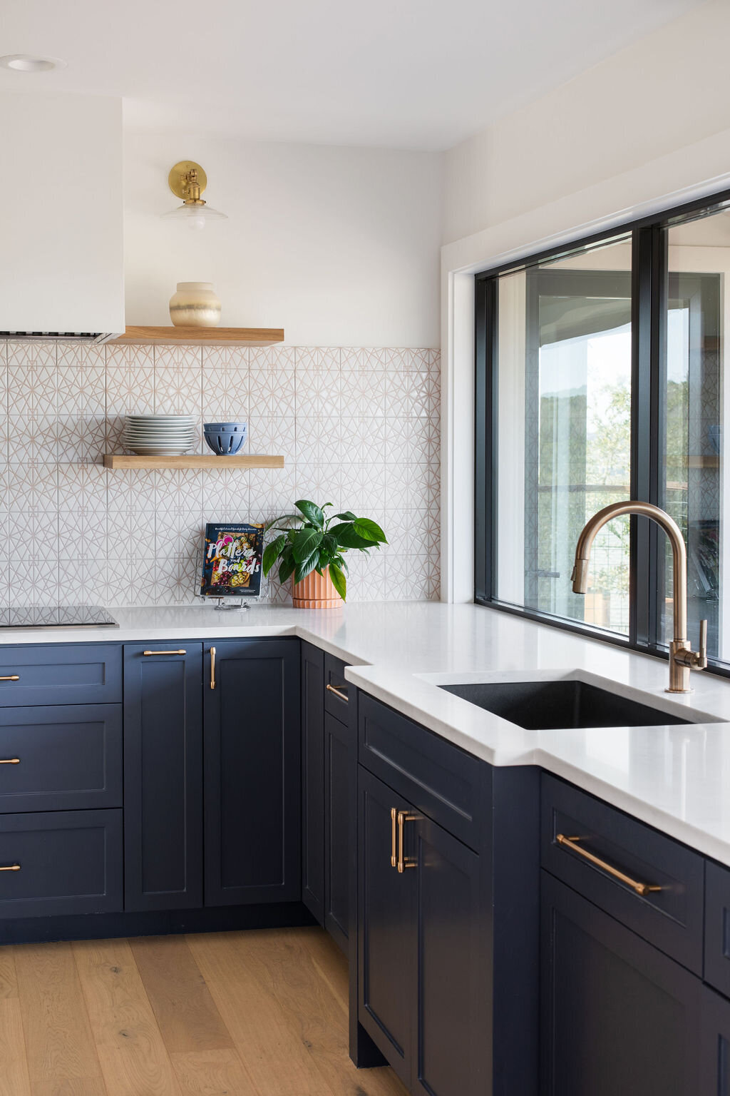 modern kitchen two tone navy and wood 7